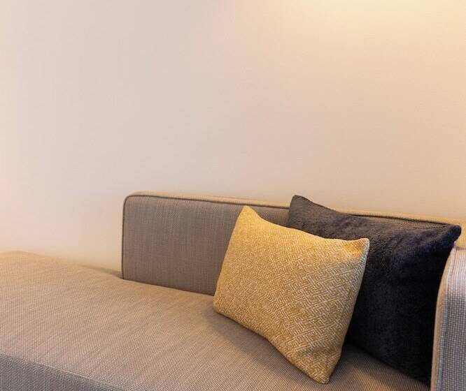 חדר סופריור עם מיטת קינג, Grand Chancellor Brisbane