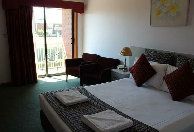 חדר משפחתי, Hume Villa Motor Inn