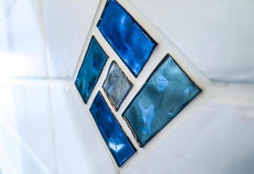 דירת חדר נוף לים, Marlin Waters Beachfront Apartments