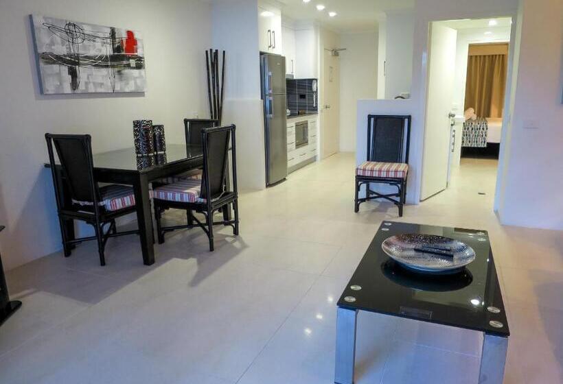 דירת חדר נוף לים, Marlin Waters Beachfront Apartments