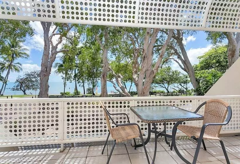 Huoneisto 1 Makuuhuone Merinäkymä, Marlin Waters Beachfront Apartments