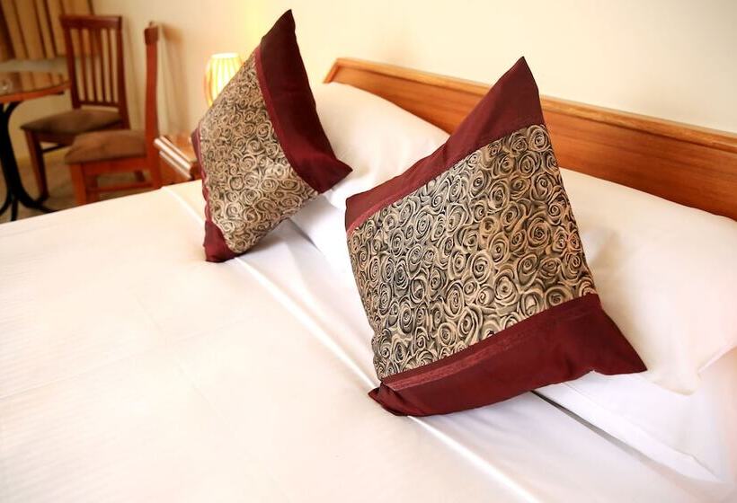标准间, Ryde Inn