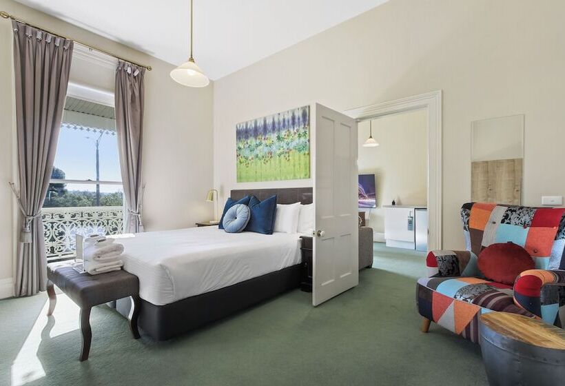 行政套房, The Riversleigh