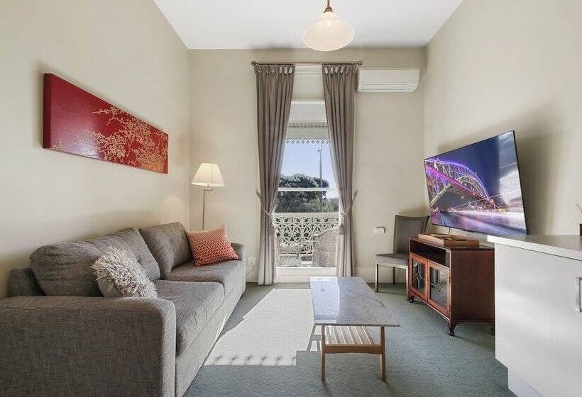 行政套房, The Riversleigh