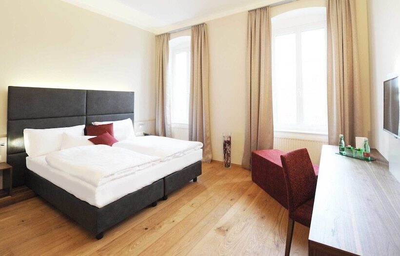 غرفة قياسية, Eee Hotel Perg