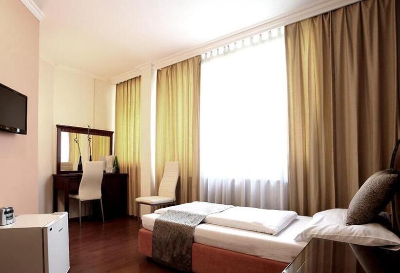 اتاق استاندارد چهار تخته, Attaché Contactless