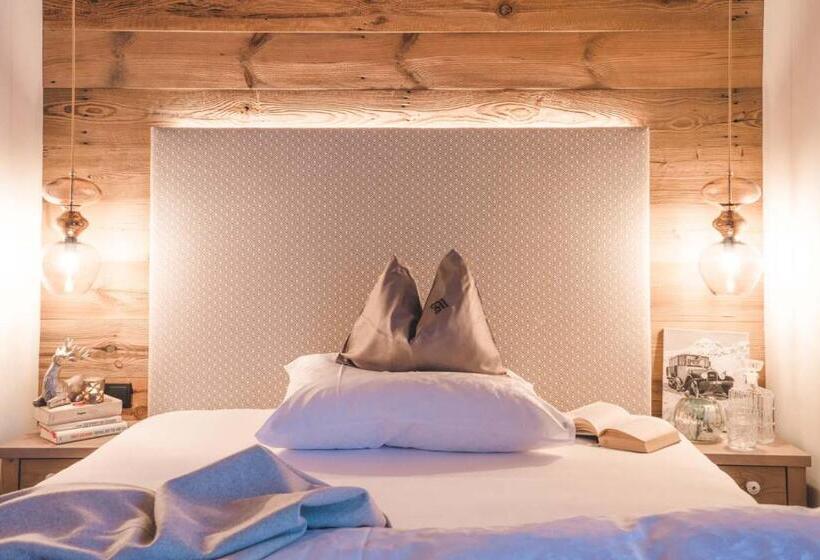 Номер Стандарт Индивидуальный с Балконом, & Chalet Madlochblick