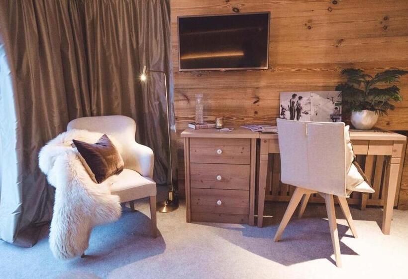 Номер Стандарт Индивидуальный с Балконом, & Chalet Madlochblick