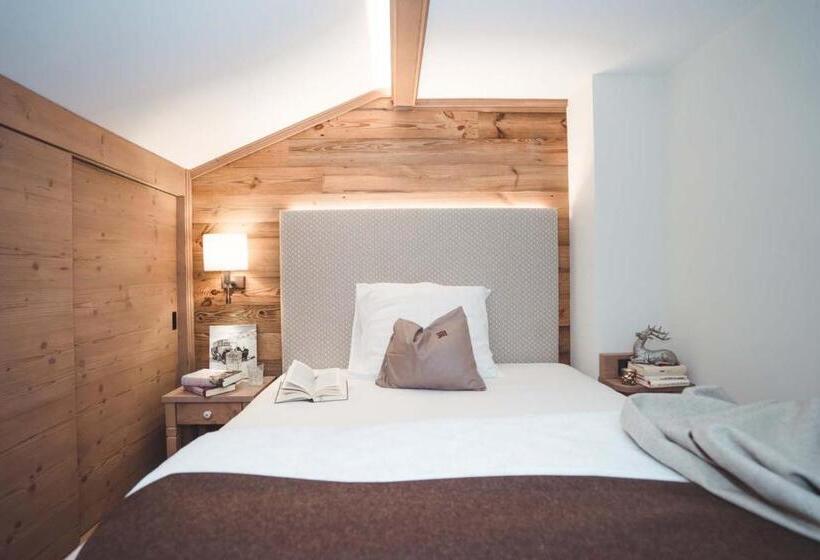 Номер Стандарт Индивидуальный с Балконом, & Chalet Madlochblick