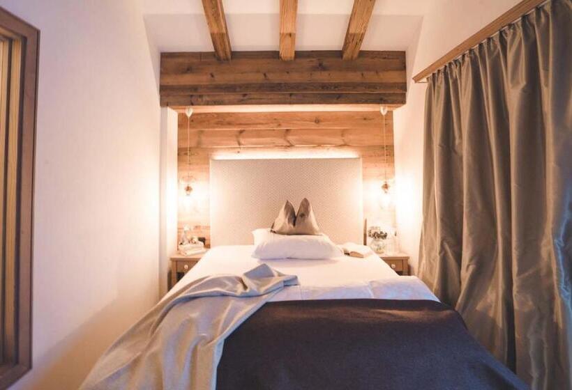 Номер Стандарт Индивидуальный с Балконом, & Chalet Madlochblick