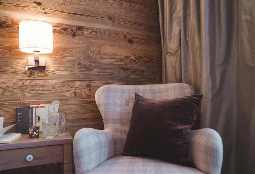 Номер Стандарт с Балконом, & Chalet Madlochblick