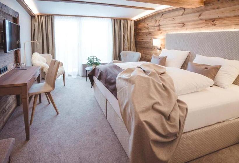 Номер Стандарт с Балконом, & Chalet Madlochblick
