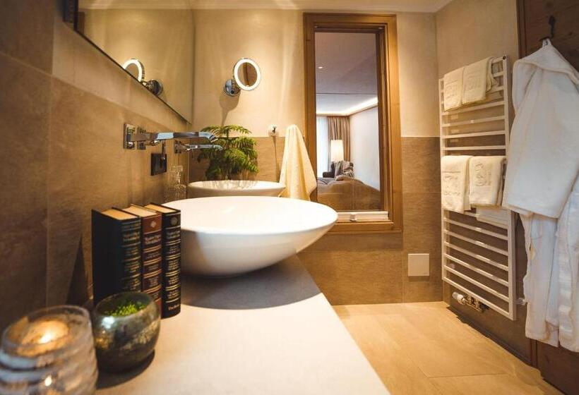 Номер Стандарт с Балконом, & Chalet Madlochblick