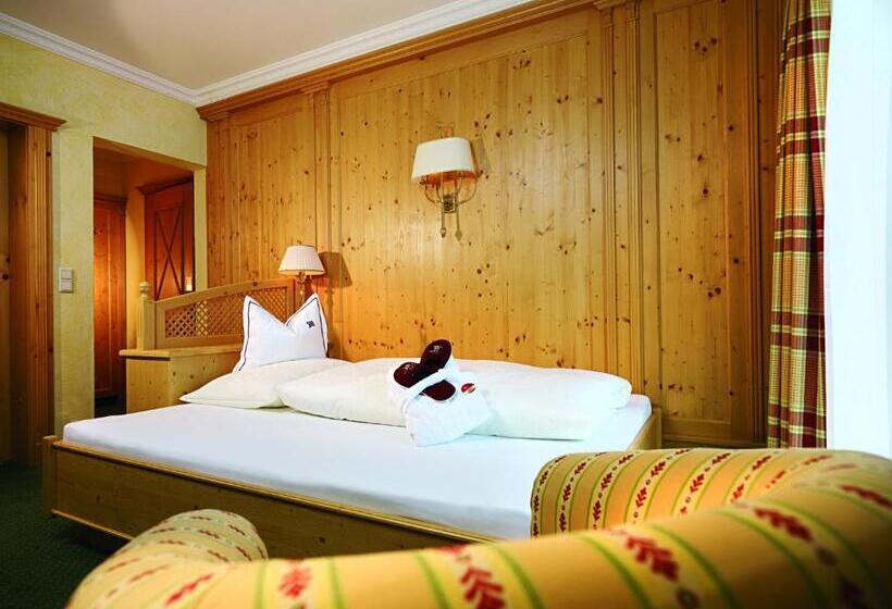 Номер Стандарт Индивидуальный с Балконом, & Chalet Madlochblick