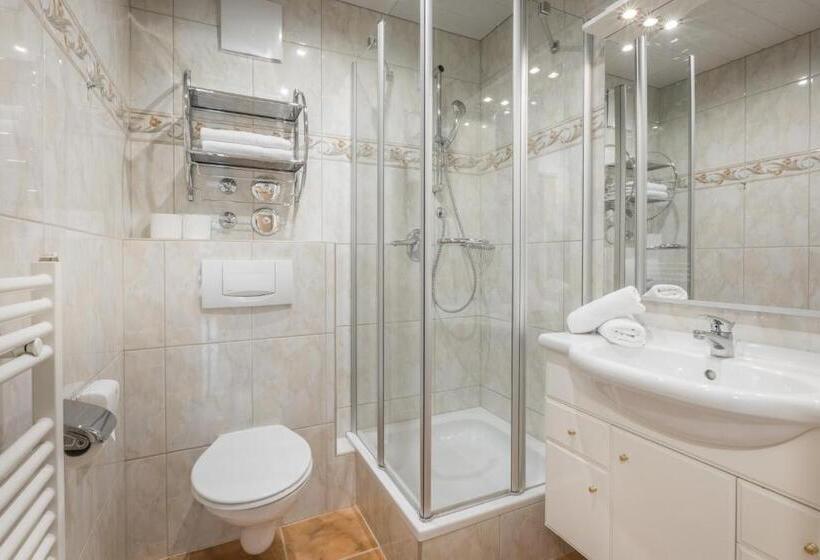 Апартаменты 2 Спальни, Landhaus Kristall