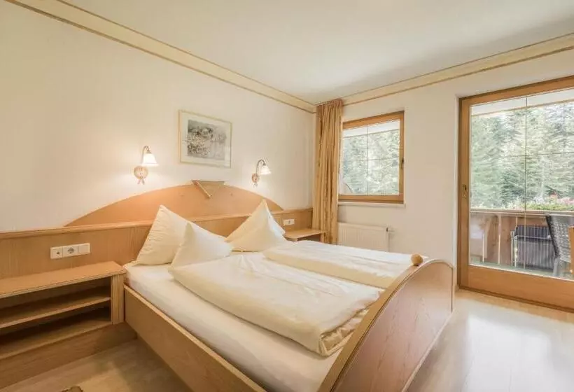 Huoneisto 2 Makuuhuonetta, Landhaus Kristall