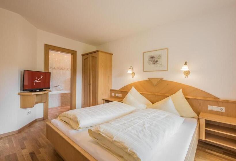 Апартаменты 2 Спальни, Landhaus Kristall