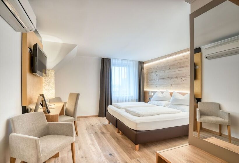 스탠다드 트리플 룸, Leipziger Hof Innsbruck