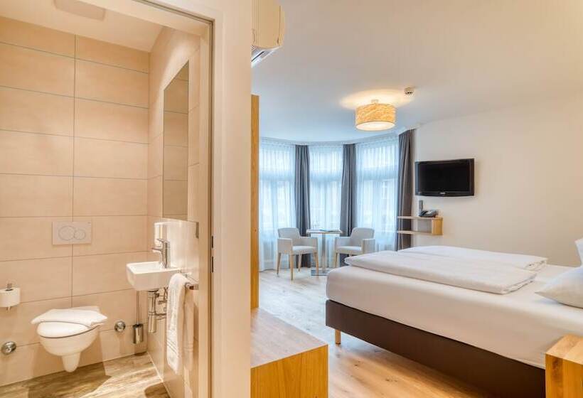 4인용 스탠다드 룸, Leipziger Hof Innsbruck