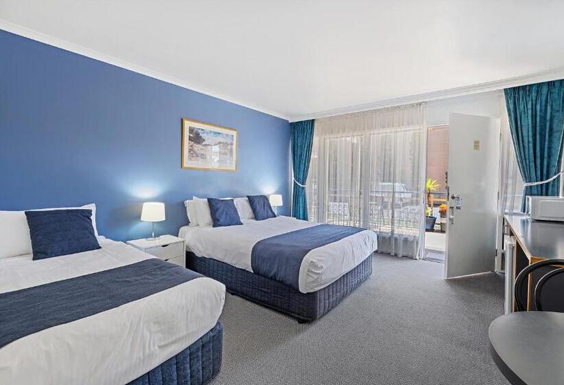 Номер Стандарт, The River Boat Hotel   Echuca