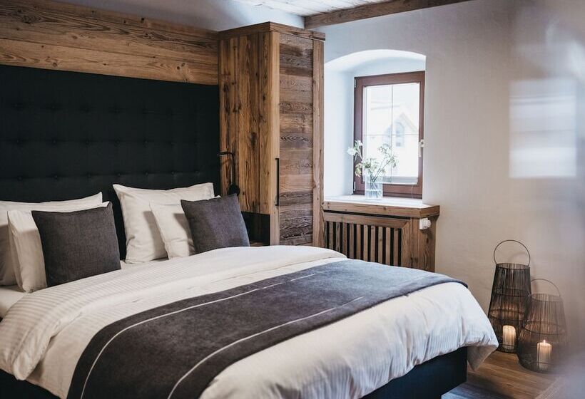 家庭间, Vaya Post Saalbach