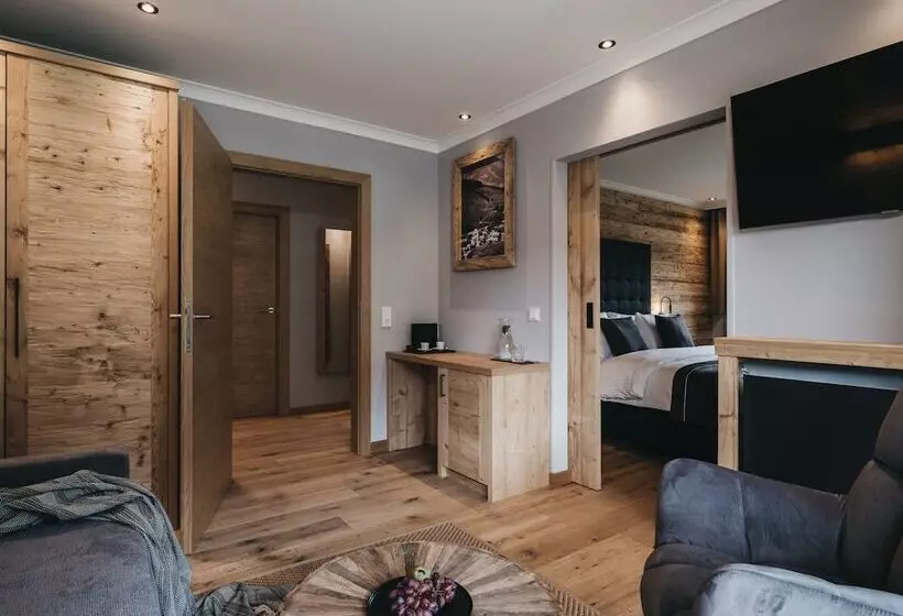 سوییت, Vaya Post Saalbach