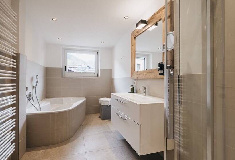 阁楼套房, Vaya Post Saalbach