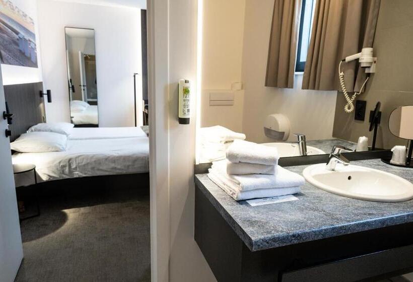 기본룸, Apostroff