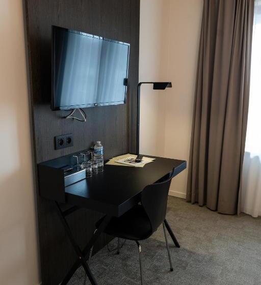 패밀리 룸, Apostroff