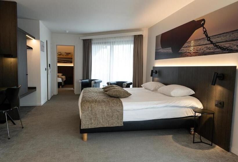 패밀리 룸, Apostroff