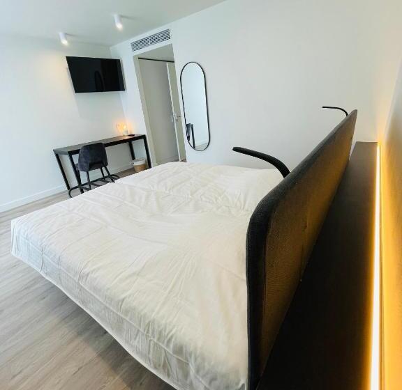 اتاق راحتی, Bell X Kortrijk Wevelgem