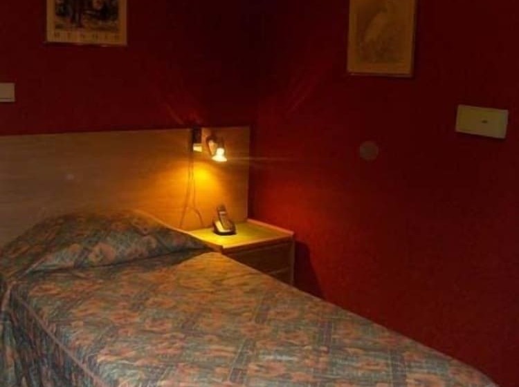 اتاق استاندارد یک نفره, Evergreen