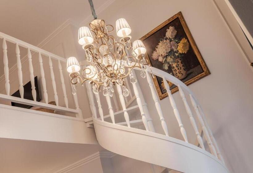 Duplex Junior Suite, Manos Stephanie