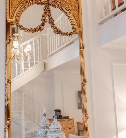 Duplex Junior Suite, Manos Stephanie