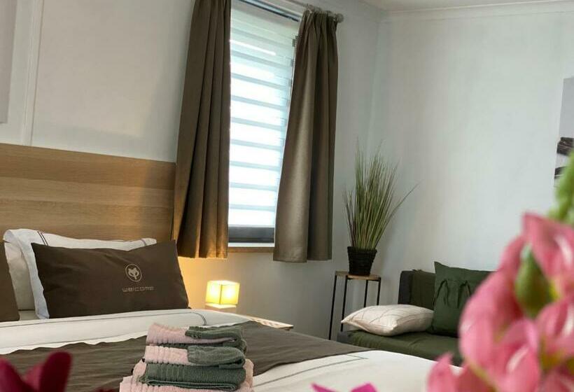 Номер Комфорт, The New Fox