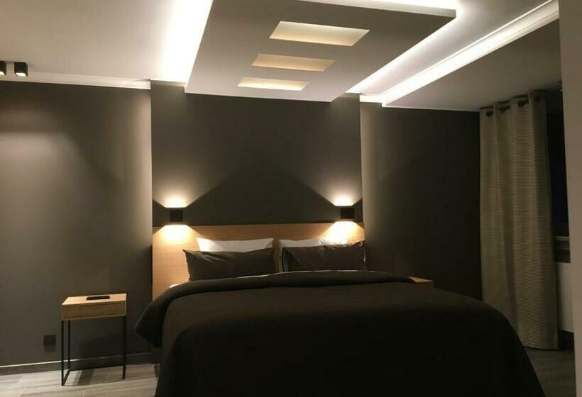 Номер Комфорт, The New Fox