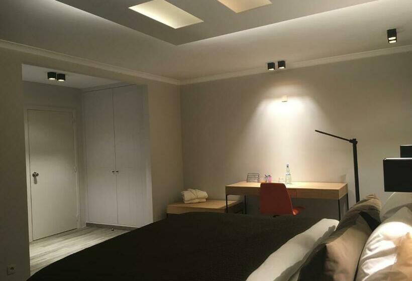 Номер Комфорт, The New Fox