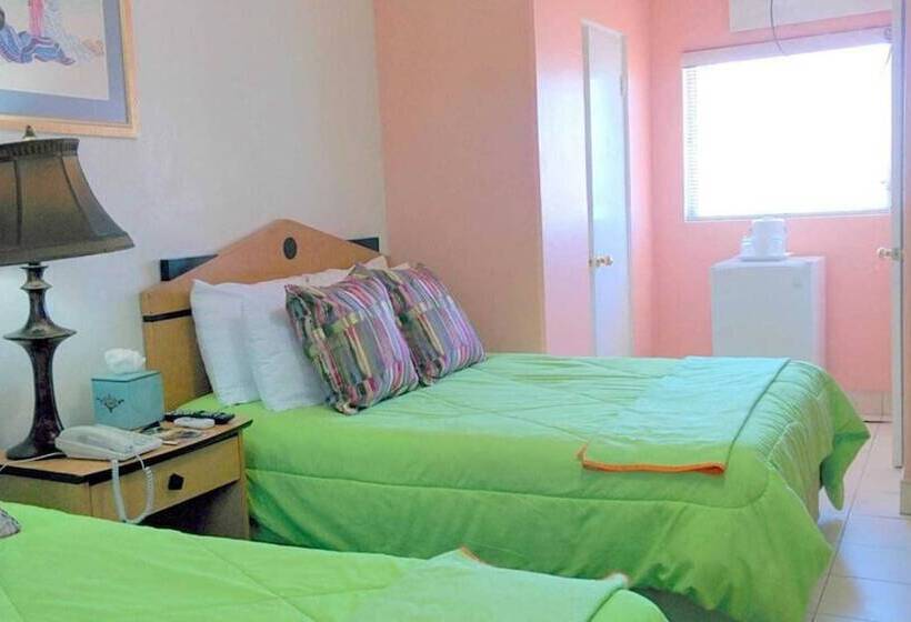 اتاق سوپریور, Towne