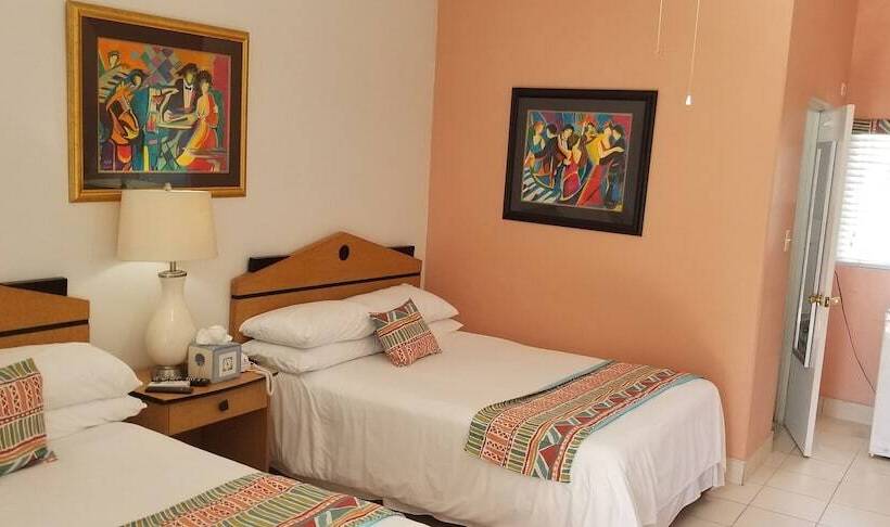 سوییت جونیور, Towne