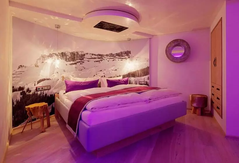 デラックスジュニアスイート, Verwöhn Wellnesshotel Walserhof