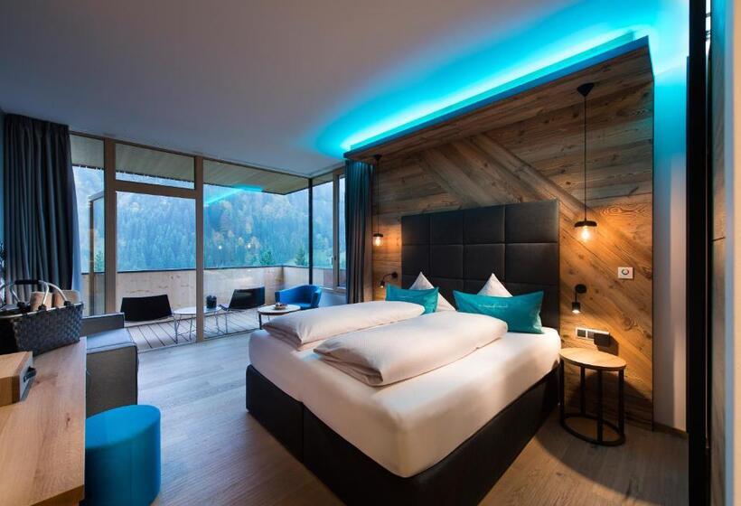 غرفة ديلوكس مزودة بشرفة, Verwöhn Wellnesshotel Walserhof