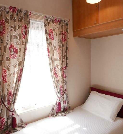 Номер Стандарт Индивидуальный Совместная Ванная, Abbey Guest House