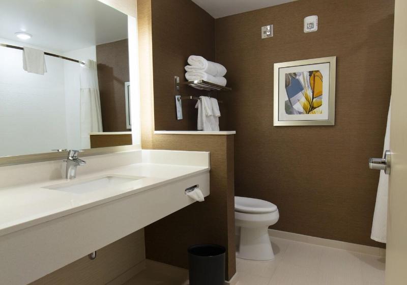 Семейный Номер, Britannia Hotel Aberdeen