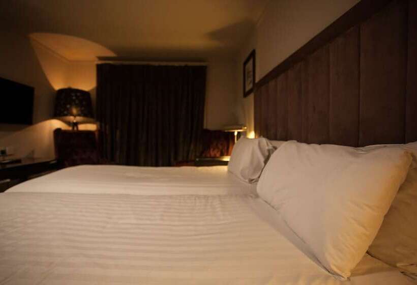 标准间, Strathaven