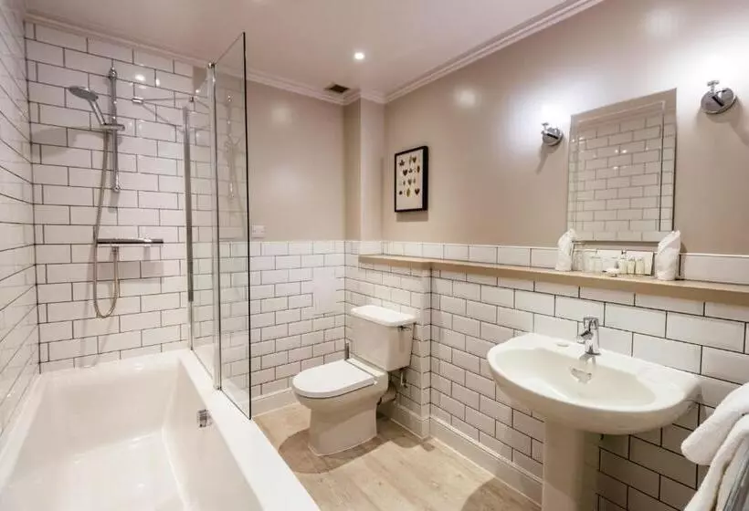 Chambre Classique, The Alverton