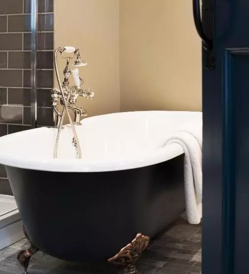 Suite, The Alverton