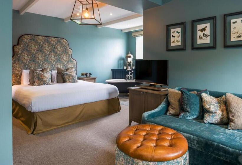 小型套房, The Alverton