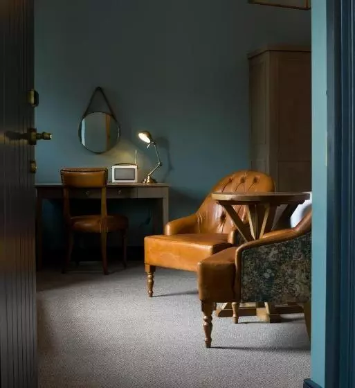 Chambre Supérieure, The Alverton