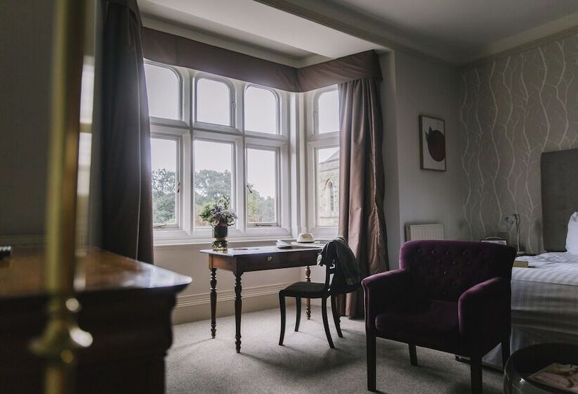 标准房带园景, The Alverton