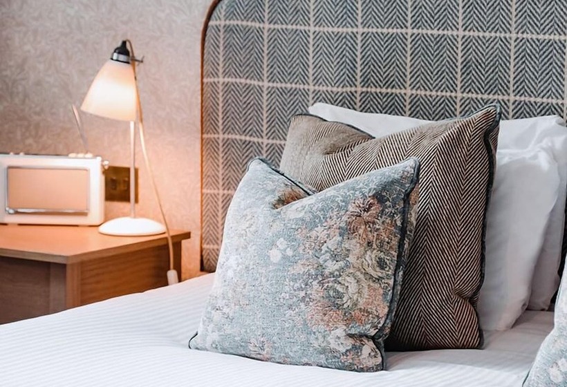 高级大房间, The Alverton